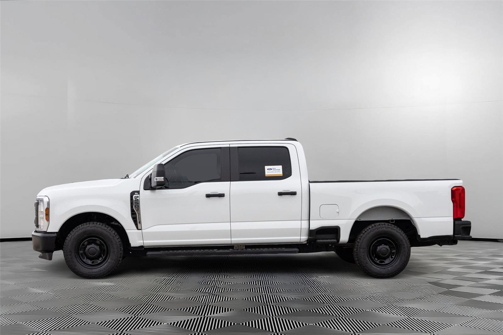 Certified 2024 Ford F250 XL RWD image 9