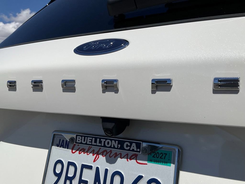 Certified 2024 Ford Escape SE w/ PHEV Premium Package FWD image 18