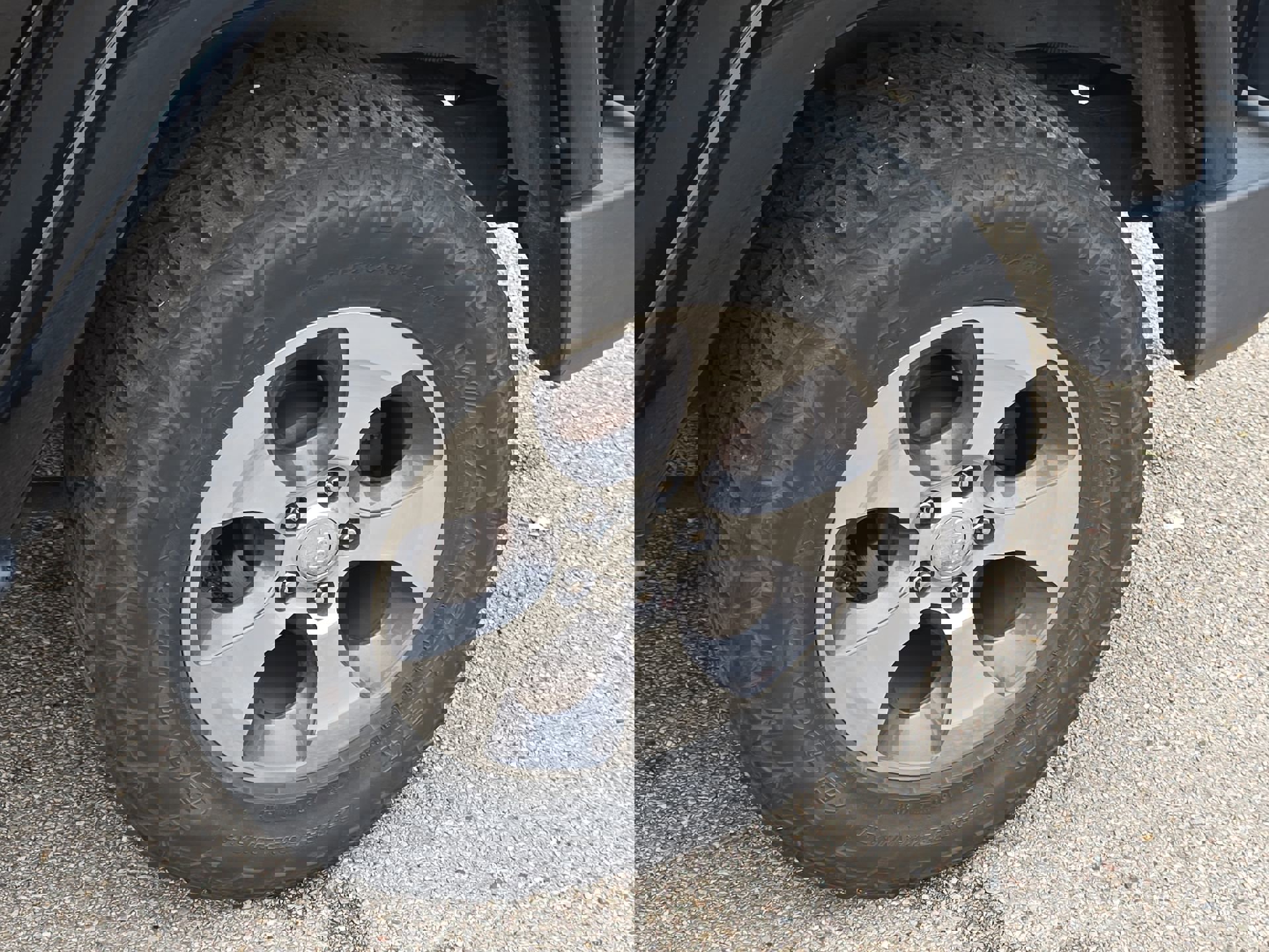 Used 2018 Jeep Wrangler Unlimited Sahara image 10