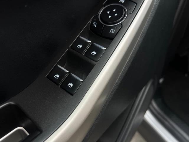 Certified 2023 Ford Explorer XLT RWD image 16