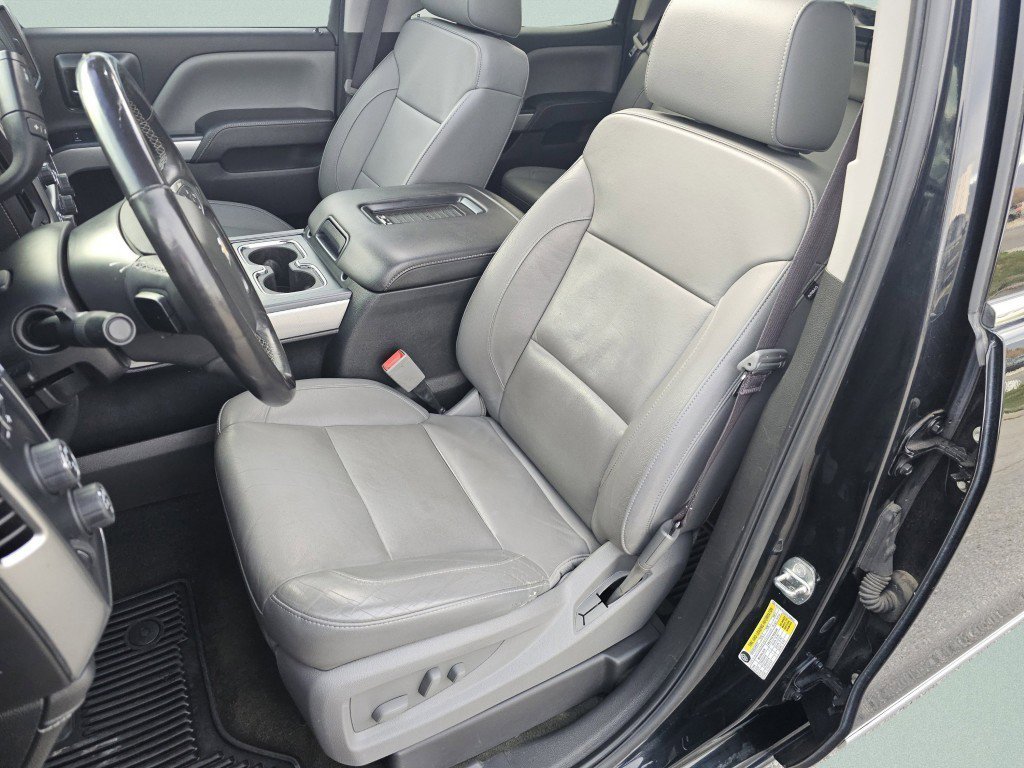 Used 2017 Chevrolet Silverado 1500 LTZ Z71 w/ LTZ Plus Package image 6