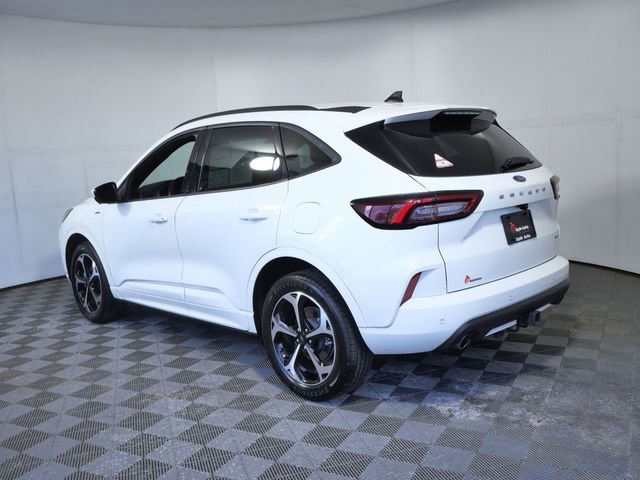 Certified 2024 Ford Escape ST-Line Select w/ Tech Pack #2 AWD/4WD image 6