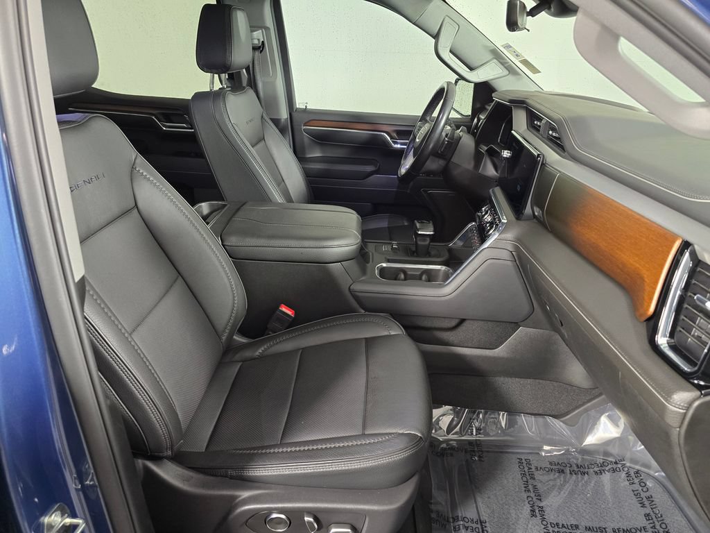 Used 2024 GMC Sierra 1500 Denali AWD/4WD image 12