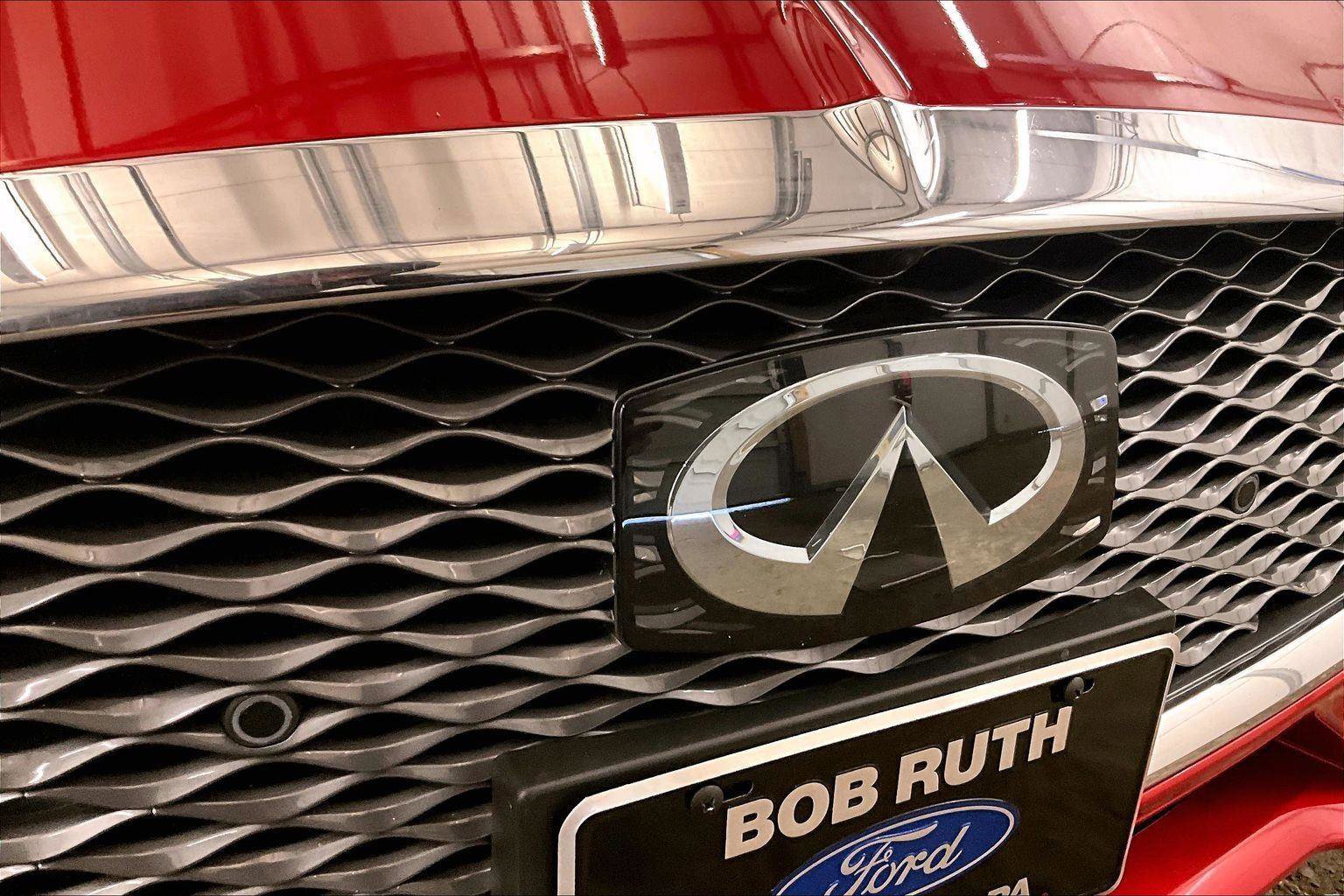 Used 2018 INFINITI Q60 Red Sport 400 w/ Pro Active Package image 29