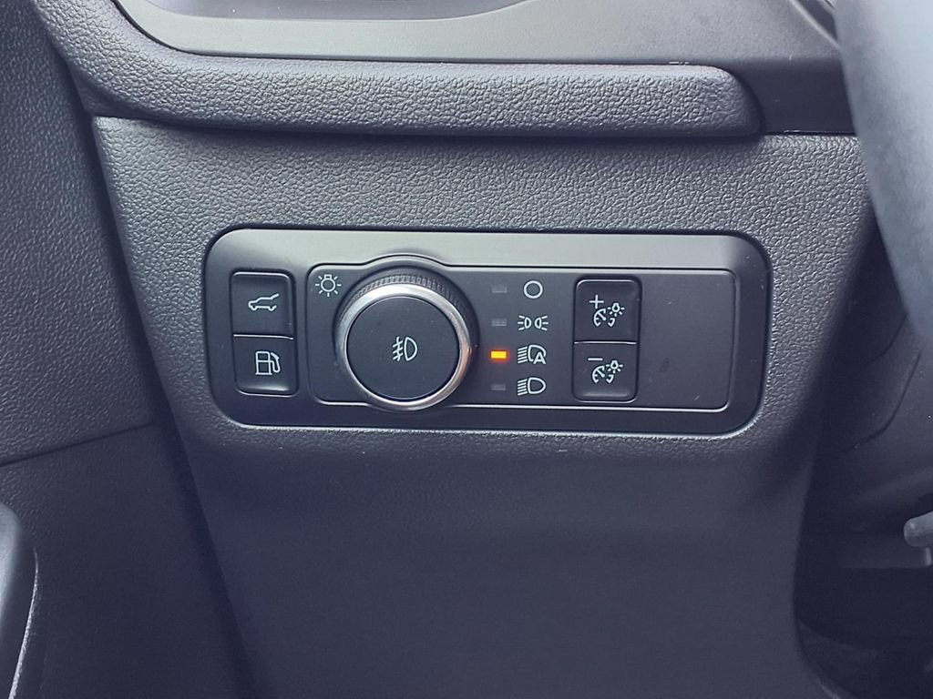 Certified 2024 Ford Escape SE FWD image 19
