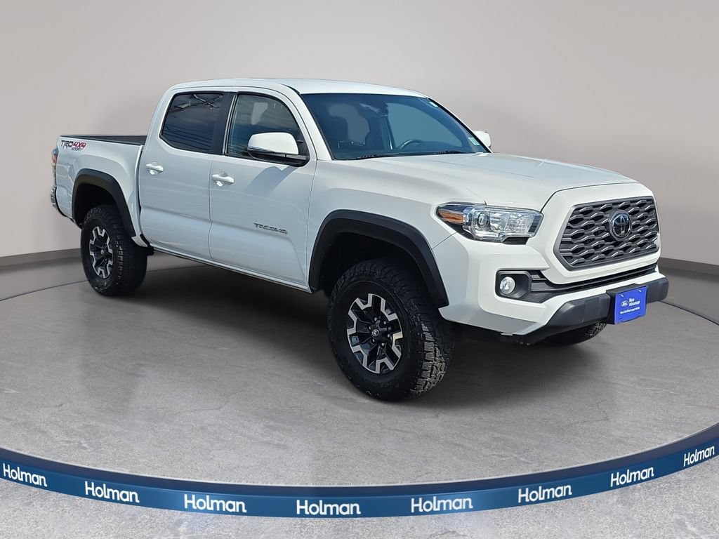 Used 2022 Toyota Tacoma TRD Off-Road AWD/4WD image 3