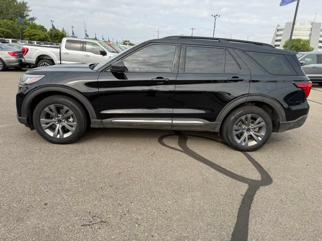 Certified 2025 Ford Explorer Active w/ Active Comfort Package AWD/4WD image 7