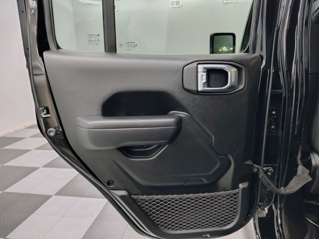 Used 2022 Jeep Gladiator Sport AWD/4WD image 21