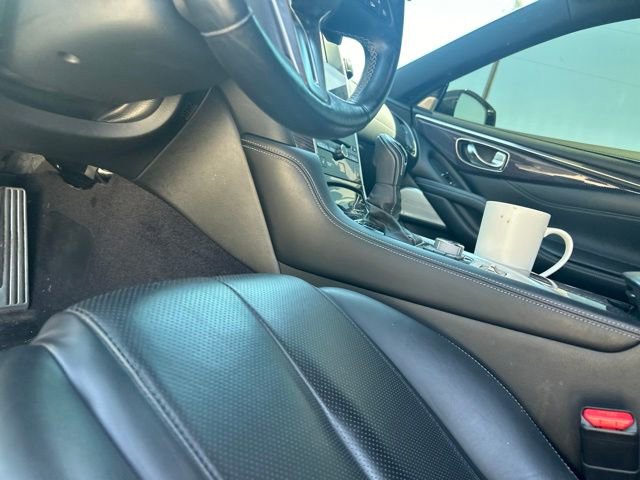 Used 2017 INFINITI Q60 Red Sport 400 RWD image 11