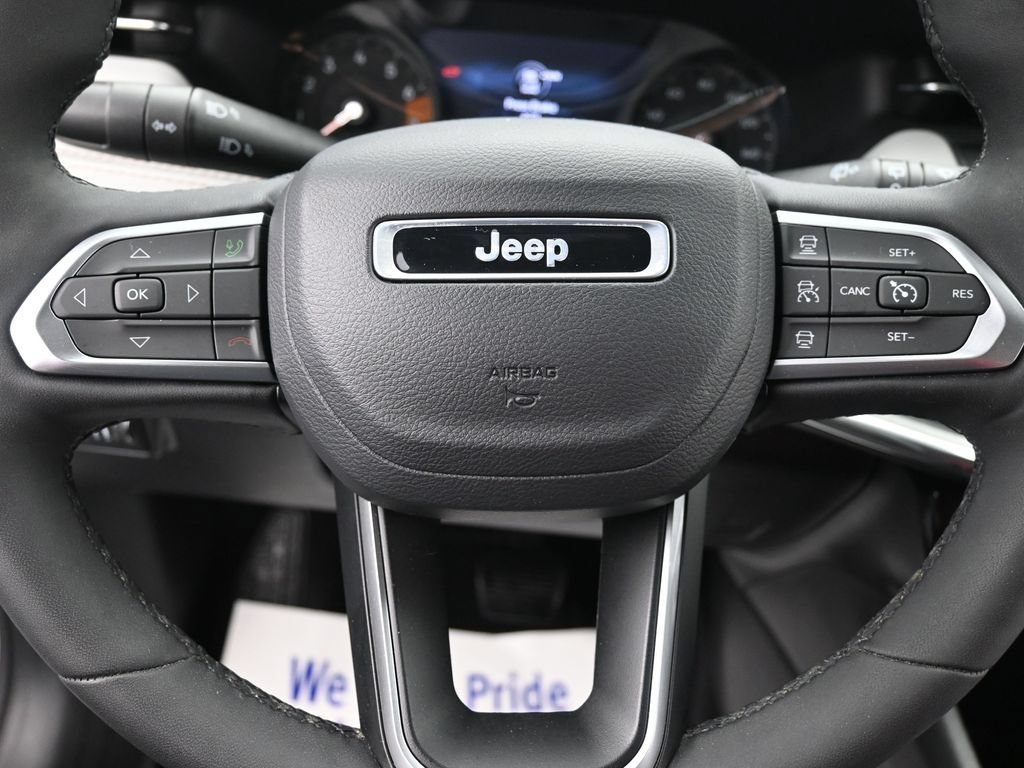 Used 2023 Jeep Compass Limited AWD/4WD image 13