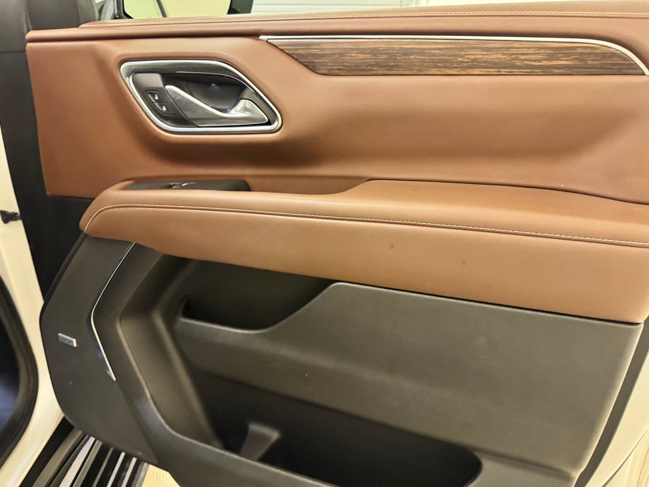 Used 2023 Chevrolet Tahoe High Country image 16