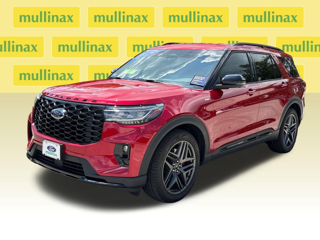 Certified 2025 Ford Explorer ST-Line w/ Premium Package RWD image 16