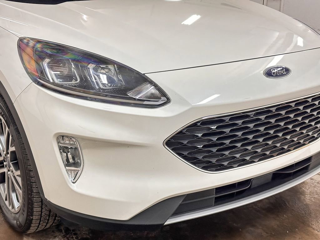Certified 2022 Ford Escape SEL AWD/4WD image 15