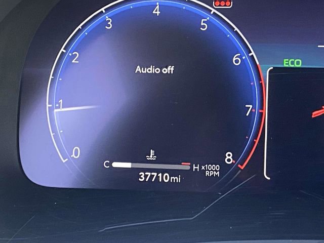 Used 2023 Toyota Highlander Platinum FWD image 27