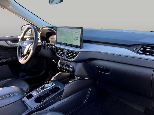 Certified 2025 Ford Escape Platinum AWD/4WD image 28