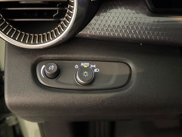 Used 2025 Chevrolet Trax ACTIV w/ Driver Confidence Package FWD image 18