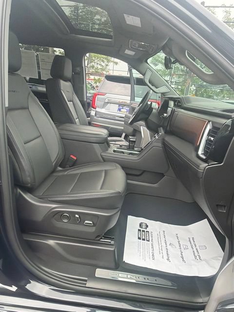 Used 2024 GMC Sierra 1500 Denali w/ Technology Package AWD/4WD image 15