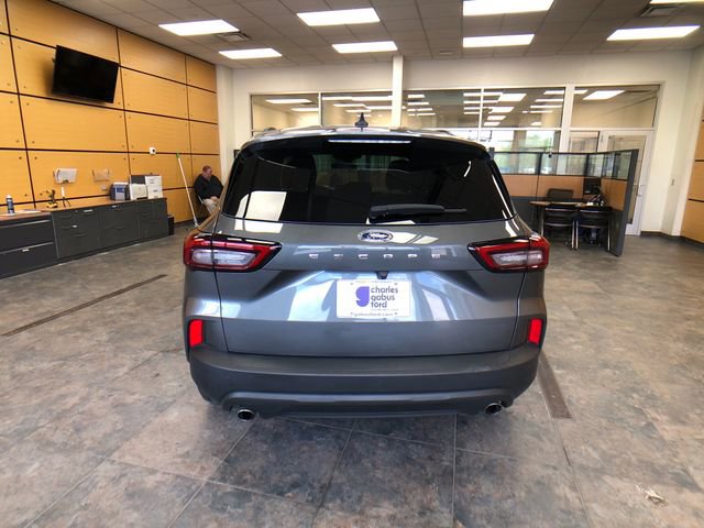 Certified 2025 Ford Escape ST-Line FWD image 6