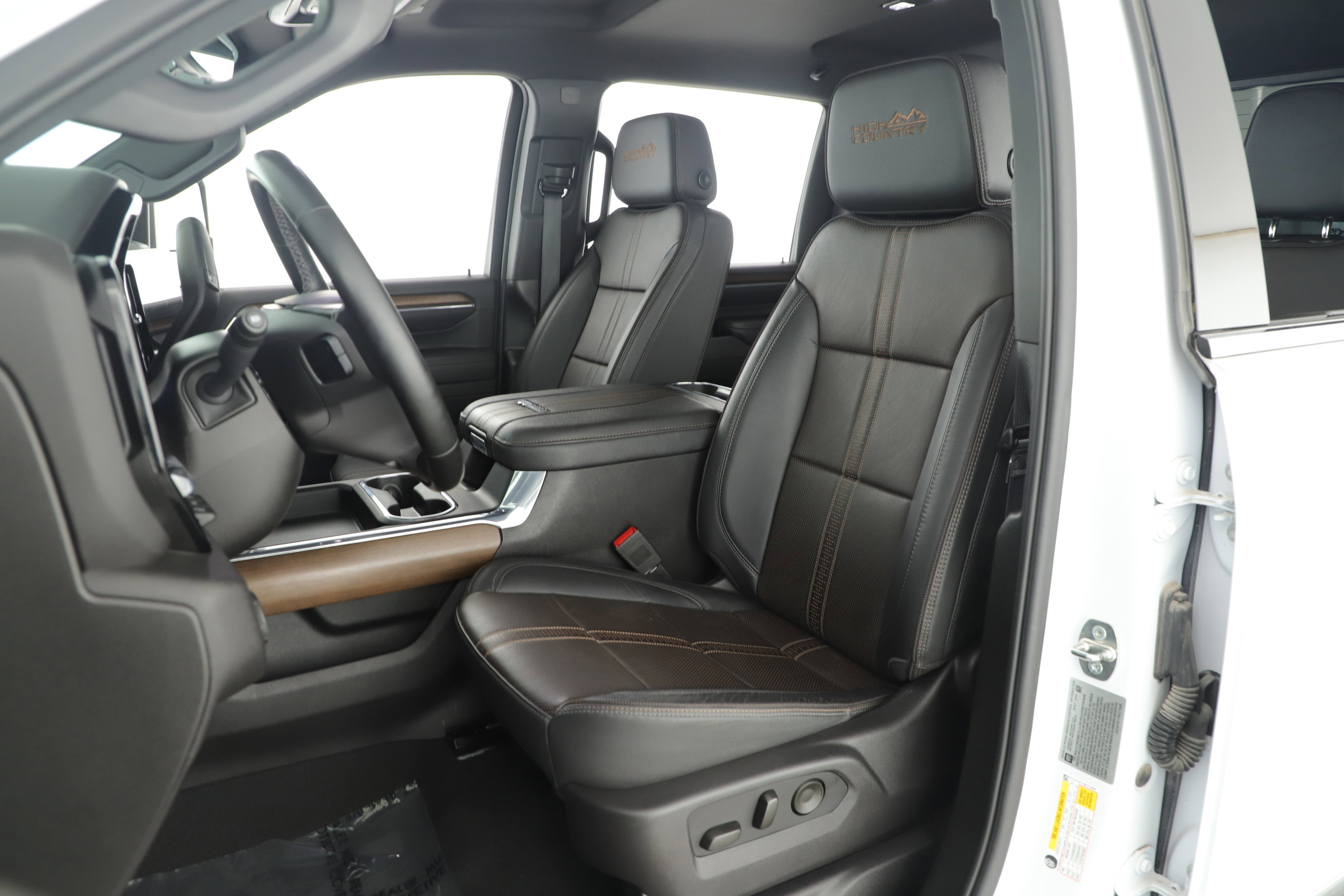 Used 2024 Chevrolet Silverado 3500 High Country w/ Technology Package image 15