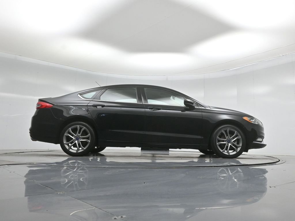 Certified 2017 Ford Fusion SE w/ Equipment Group 201A FWD image 45