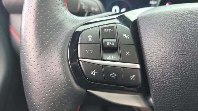 Certified 2025 Ford Explorer ST AWD/4WD image 9