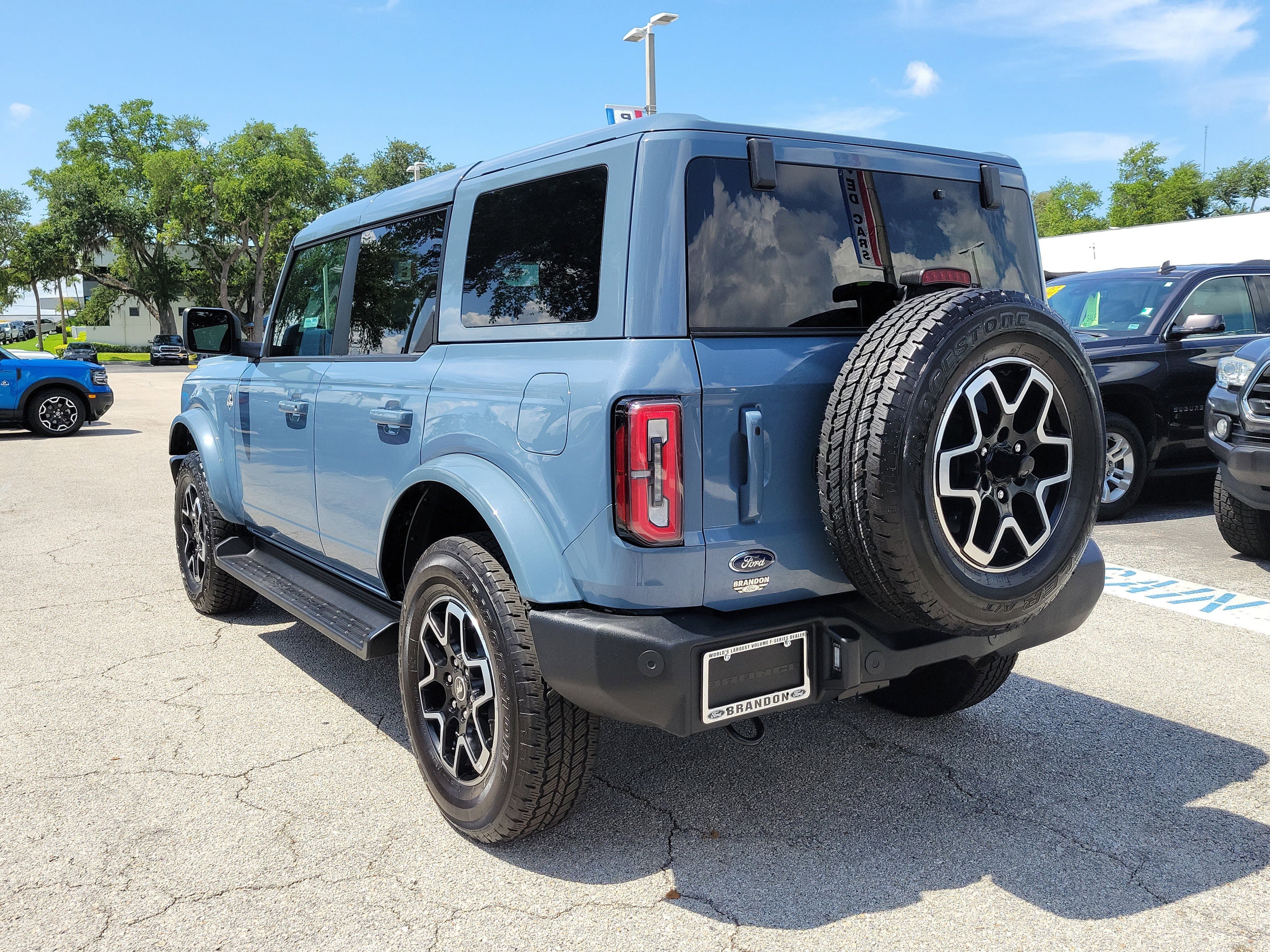 Certified 2025 Ford Bronco Outer Banks AWD/4WD image 7