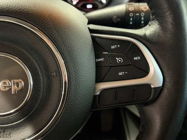 Used 2023 Jeep Renegade Latitude w/ Premium Group AWD/4WD image 29