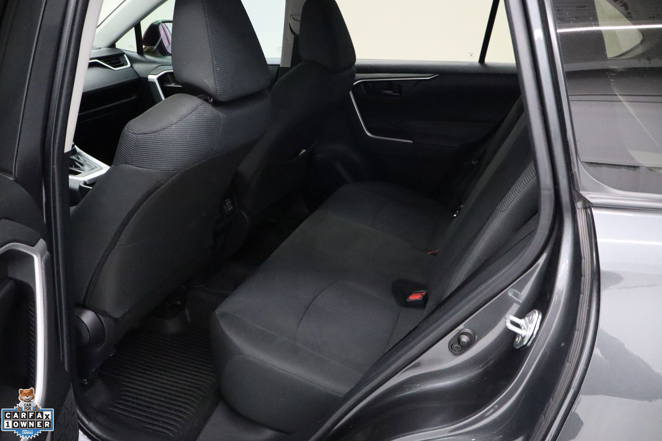 Used 2023 Toyota RAV4 LE image 30