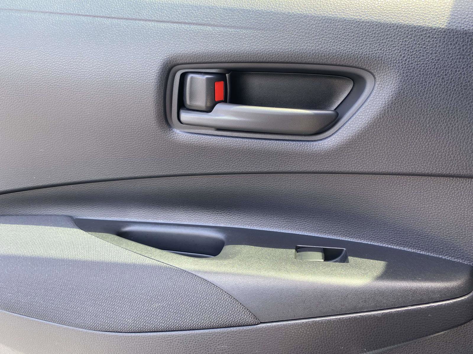 Used 2025 Toyota Corolla LE FWD image 14