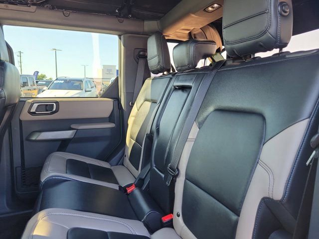 Certified 2023 Ford Bronco Wildtrak AWD/4WD image 16