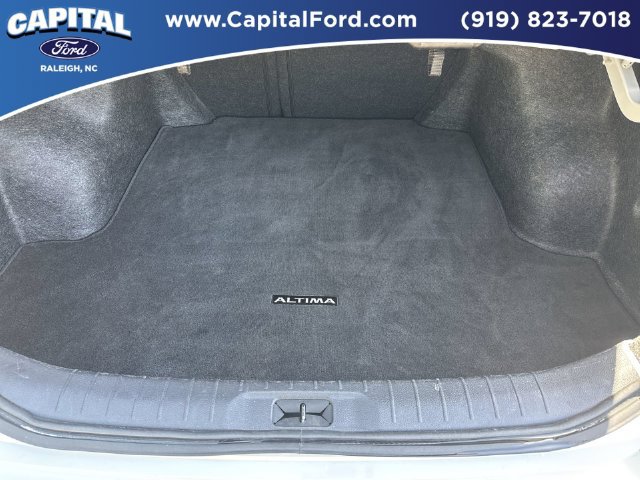 Used 2025 Nissan Altima 2.5 SV FWD image 16