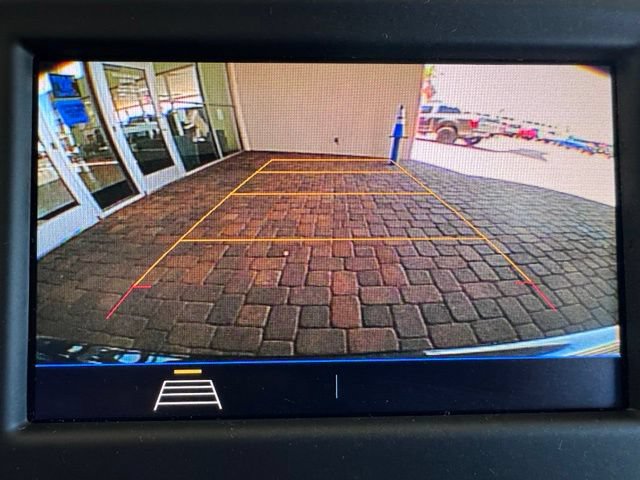 Used 2020 Chevrolet Equinox LT FWD image 19