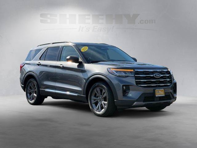 Certified 2025 Ford Explorer Active w/ Active Comfort Package AWD/4WD image 2