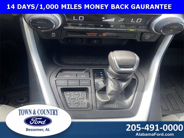 Used 2021 Toyota RAV4 XLE Premium image 20