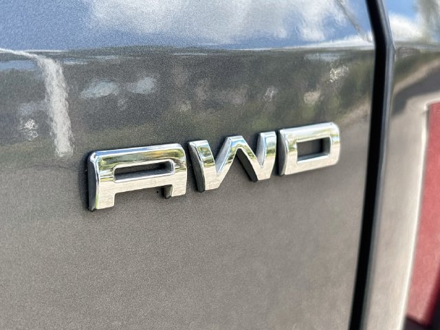 Certified 2025 Ford Escape ST-Line Select AWD/4WD image 32