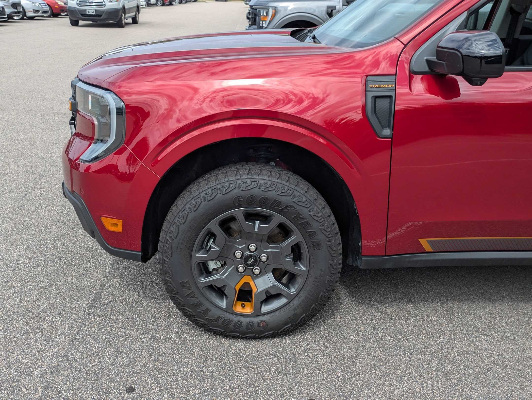 Certified 2025 Ford Maverick Tremor AWD/4WD image 11