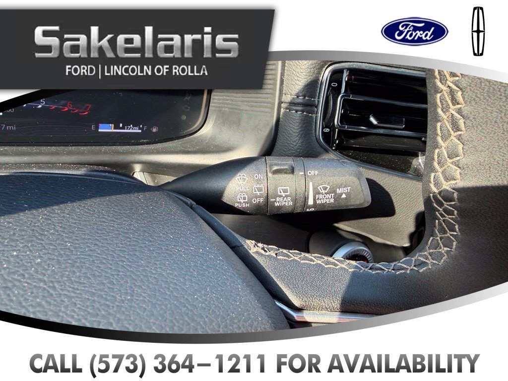 Used 2025 Jeep Wagoneer Series II w/ 8-Passenger Seating Package AWD/4WD image 17