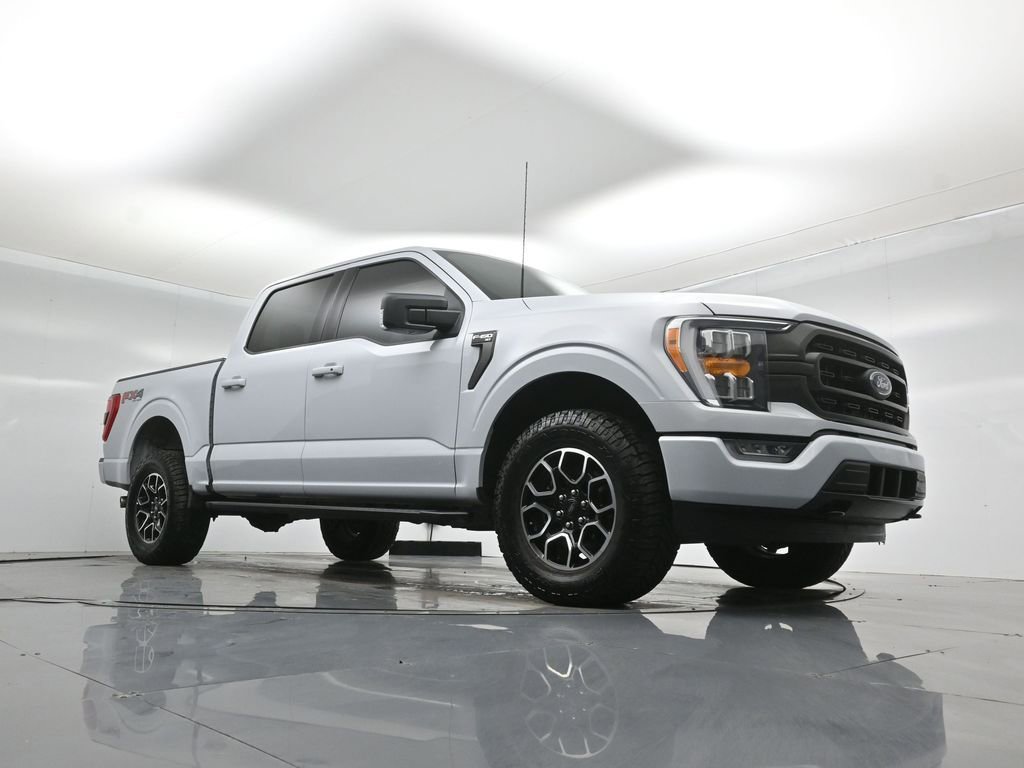 Certified 2022 Ford F150 XLT w/ Equipment Group 302A High image 46