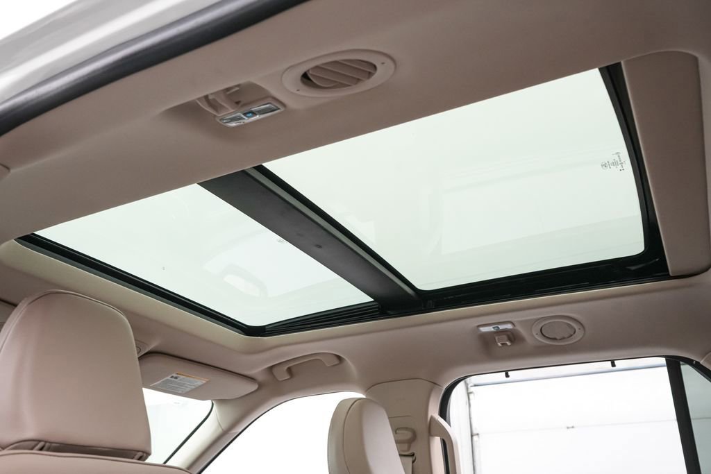 Certified 2023 Ford Explorer Limited w/ Limited Technology Package image 21