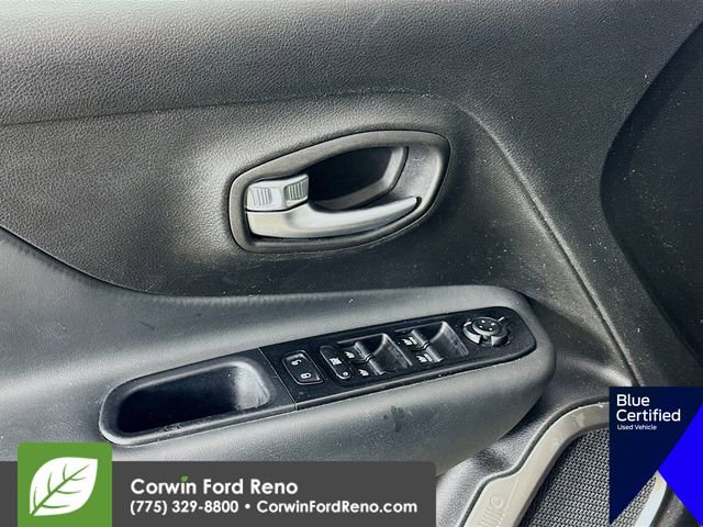 Used 2020 Jeep Renegade Limited AWD/4WD image 20
