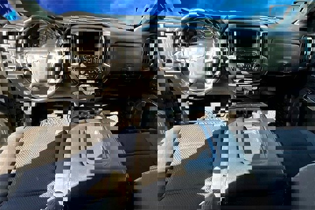 Used 2018 Chevrolet Silverado 1500 LT w/ All Star Edition image 13