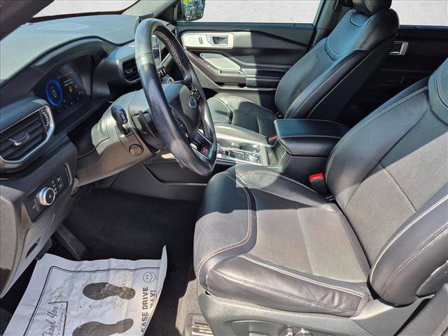 Certified 2020 Ford Explorer ST w/ Premium Technology Package AWD/4WD image 11