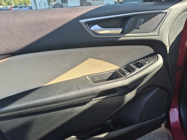 Certified 2024 Ford Edge SEL w/ Convenience Package AWD/4WD image 13