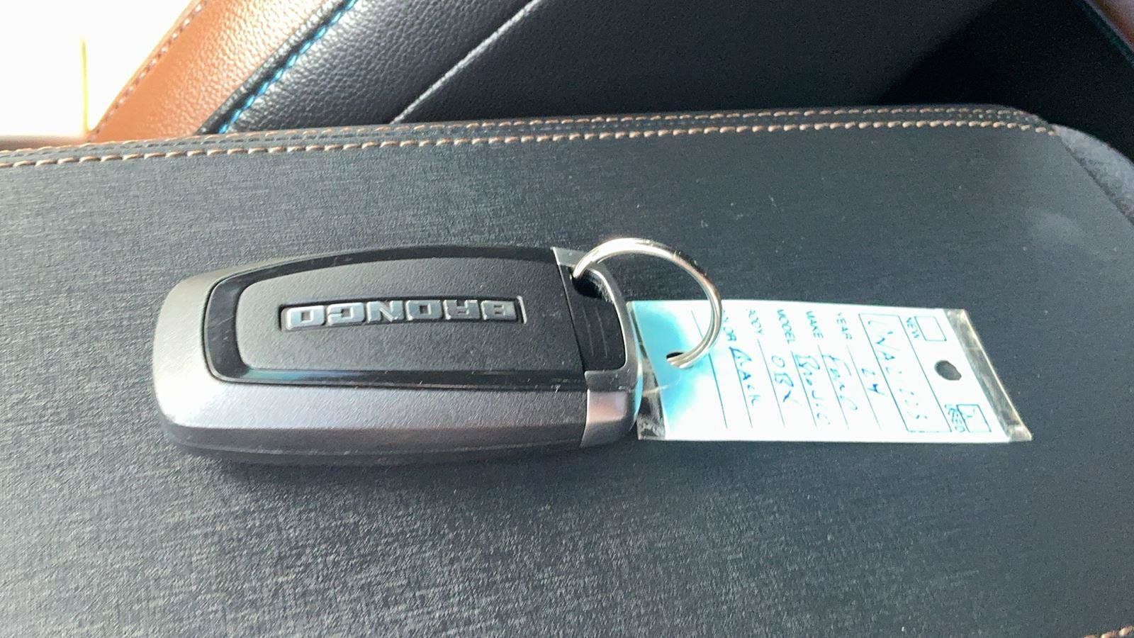 Certified 2024 Ford Bronco Outer Banks AWD/4WD image 12