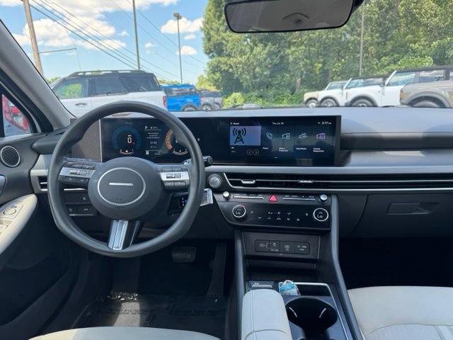 Used 2025 Hyundai Sonata SEL FWD image 18