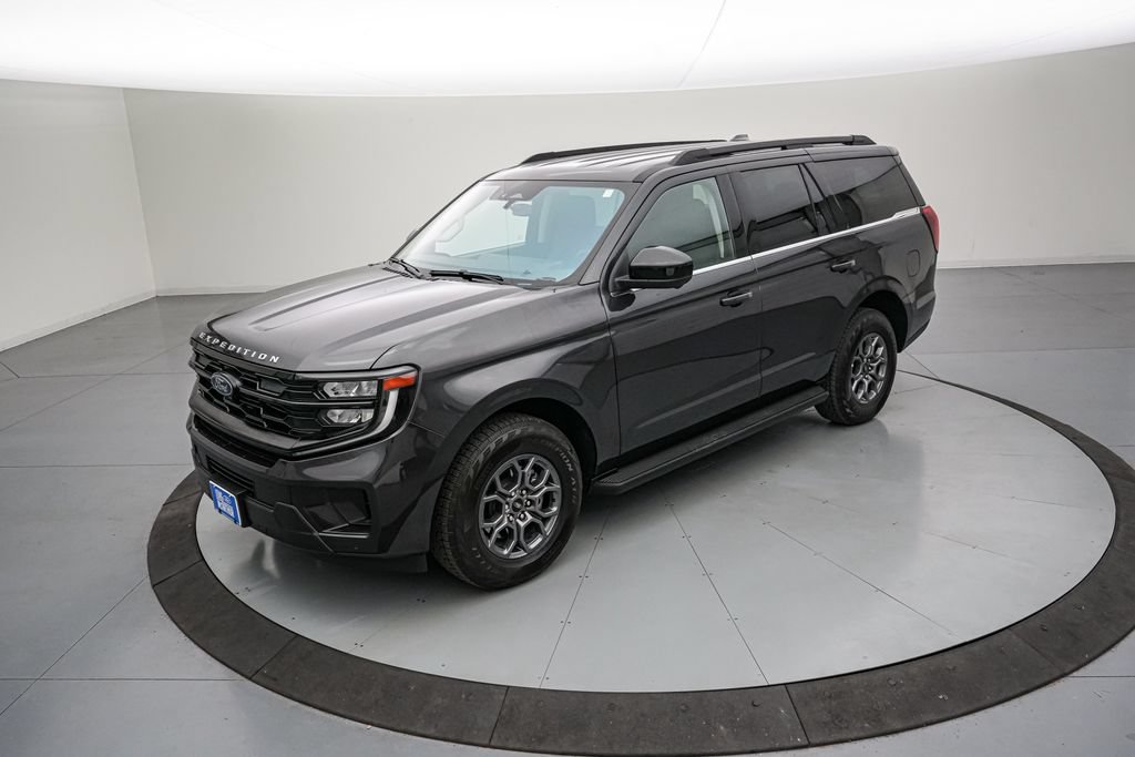 Certified 2025 Ford Expedition Active AWD/4WD image 8