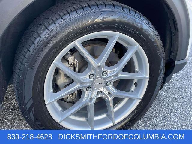 Certified 2022 Ford Explorer Platinum w/ Equipment Group 601A image 7