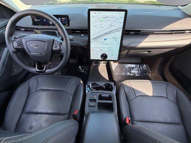 Certified 2025 Ford Mustang Mach-E Premium AWD/4WD image 3