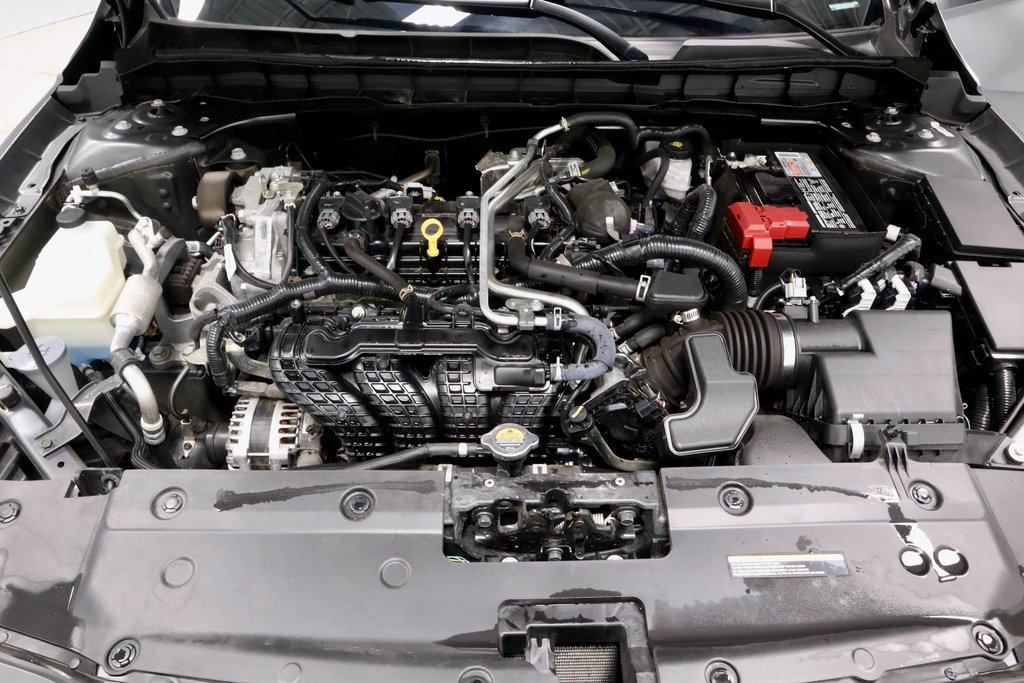 Used 2024 Nissan Altima 2.5 SV image 16