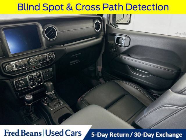 Used 2023 Jeep Wrangler Unlimited Sahara w/ LED Lighting Group AWD/4WD image 29